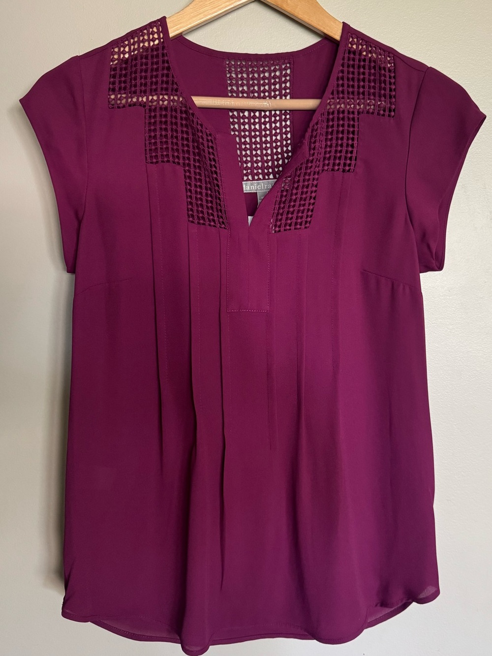 Daniel Rainn Estefany Lace Detail Split Neck Blouse Burgundy XS NWT